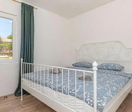 Visnjic Apartment *