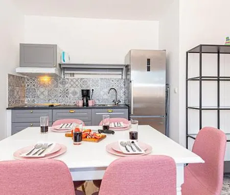 Visnjic Apartment *